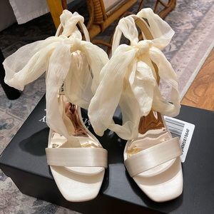 Badgley Mischka Women’s Joylyn Heeled Sandal